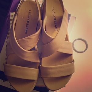 Lucky Brand Suede and Leather Sandals